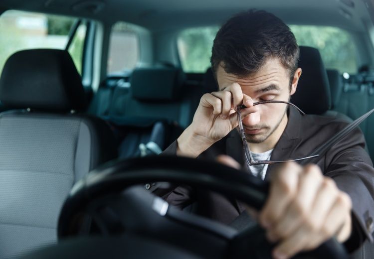 Fatigue au volant : un danger silencieux après une nuit de fête - Heyme