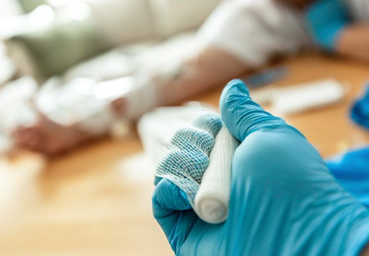 Seniors : comprendre et reconnaître les différents stades d'escarres - Heyme