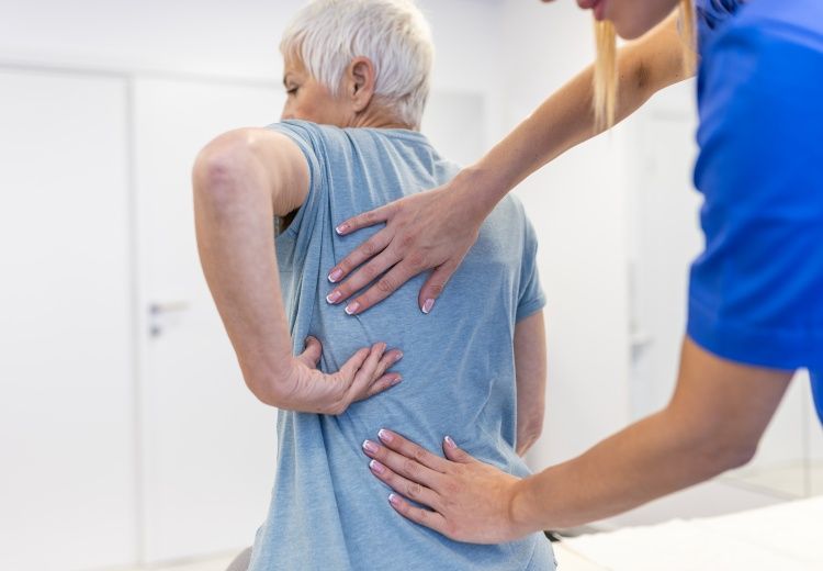 Remboursement de l’ostéopathie pour les seniors : ce qu’il faut savoir - Heyme