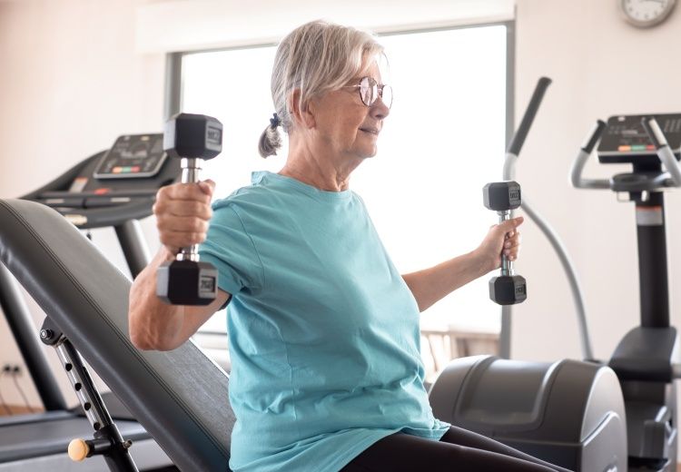 Renforcement musculaire pour seniors pour garder force et autonomie - Heyme