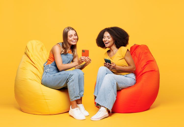 Scroll infini : pourquoi on n’arrive plus à déconnecter ? - Heyme