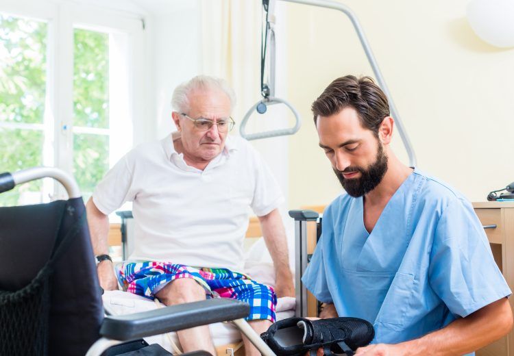 SSR Gériatrique : retrouver son autonomie après une hospitalisation - Heyme SSR Gériatrique : retrouver son autonomie après une hospitalisation - Heyme